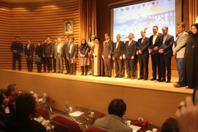 جشنواره تجلیل از پژوهشگران و فناوران برگزیده استان
