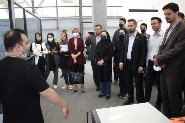 حضور شرکت دانش بنیان مارال روبات صنعت در تور فناوری شهرک علمی و تحقیقاتی اصفهان
